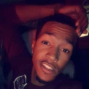 Meet your Posher, Carlyle